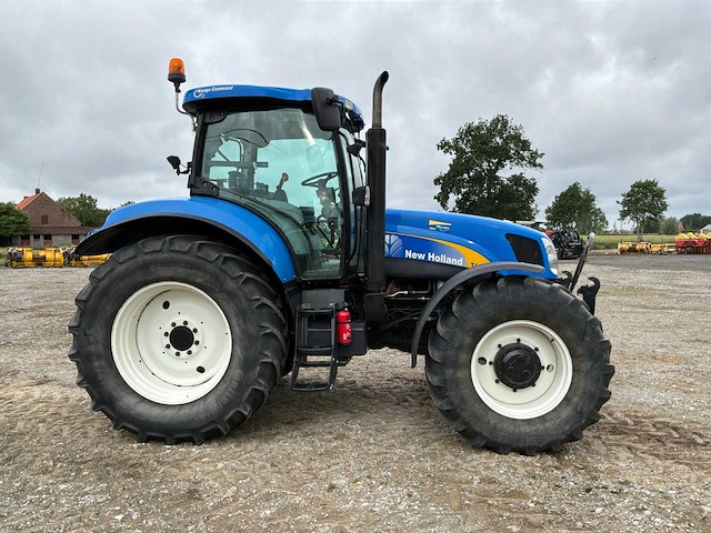 New holland - 2008 - t6080 - vierwielaangedreven landbouwtractor - afbeelding 16 van  21