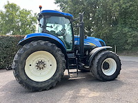 New holland - 2010 - t7040 4wd sa - vierwielaangedreven landbouwtractor - afbeelding 25 van  27