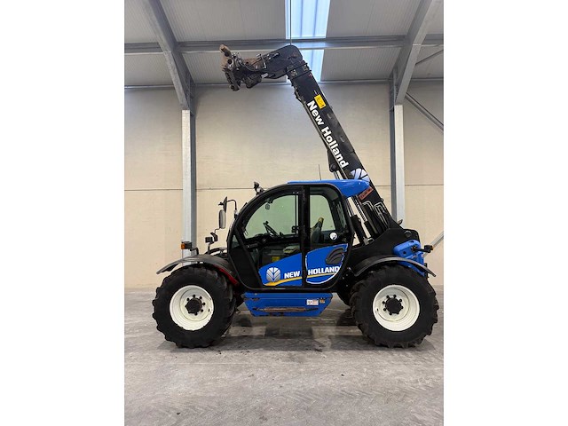 New holland - lm5040 4wd - bulldozer - 2010 - afbeelding 13 van  23