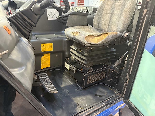 New holland - lm5040 4wd - bulldozer - 2010 - afbeelding 18 van  23