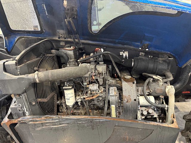 New holland - lm5040 4wd - bulldozer - 2010 - afbeelding 4 van  23