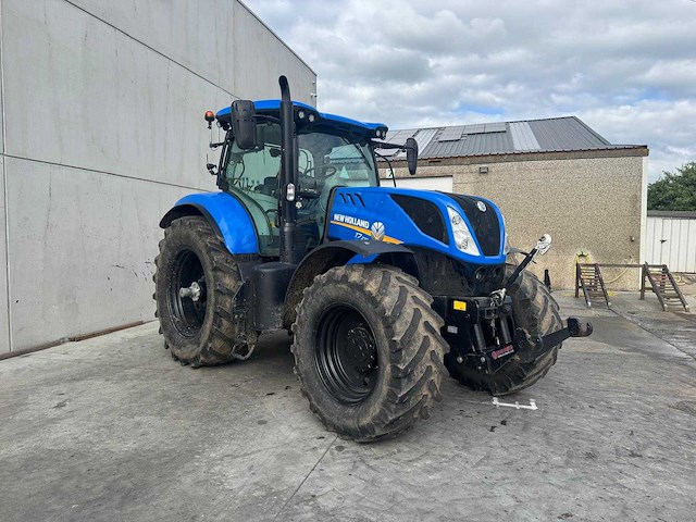 New holland - t7.230 - 4-wheel drive tractor - 2009 - afbeelding 9 van  15