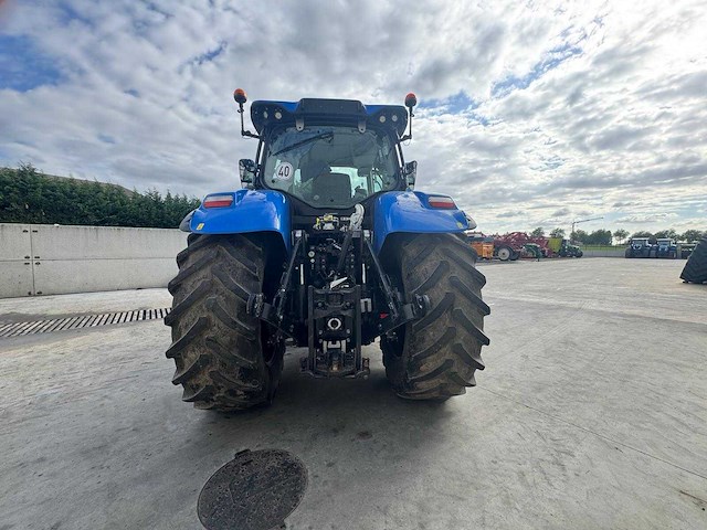 New holland - t7.230 - 4-wheel drive tractor - 2009 - afbeelding 11 van  15