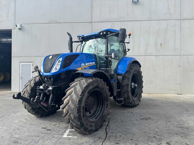 New holland - t7.230 - 4-wheel drive tractor - 2018 - afbeelding 1 van  15