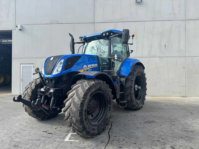 New holland - t7.230 - 4-wheel drive tractor - 2018 - afbeelding 6 van  15