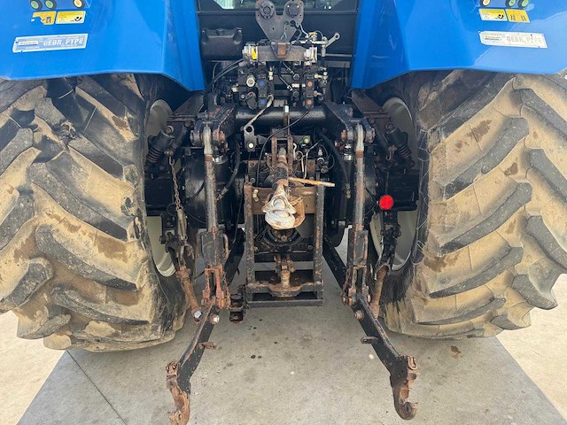 New holland - tvt135 - 4-wheel drive tractor - 2005 - afbeelding 3 van  21