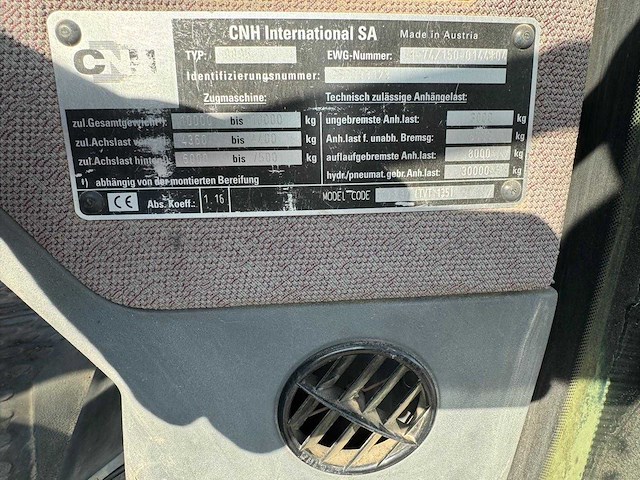 New holland - tvt135 - 4-wheel drive tractor - 2005 - afbeelding 13 van  21