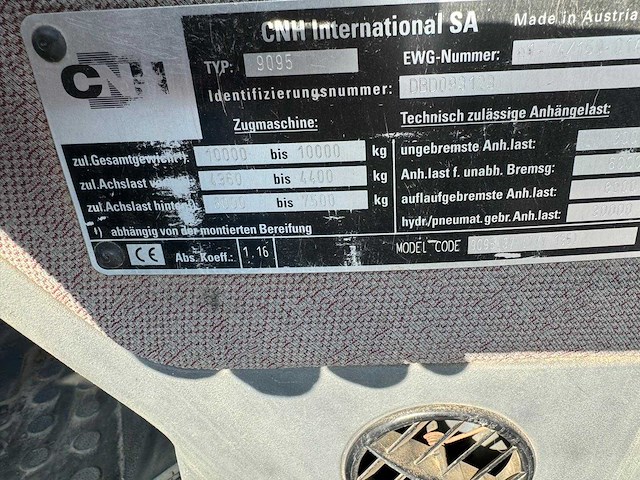 New holland - tvt135 - 4-wheel drive tractor - 2005 - afbeelding 14 van  21