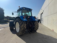 New holland - tvt135 - 4-wheel drive tractor - 2005 - afbeelding 18 van  21