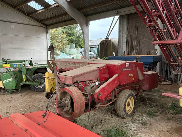 New holland 286 super hayliner 10 rechthoekige balen-hooimateriaal - afbeelding 6 van  11