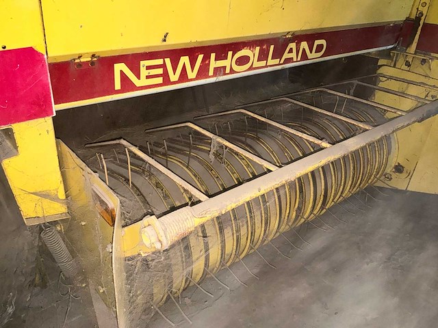 New holland 935 balenpers - afbeelding 3 van  4