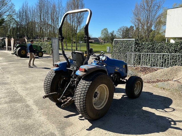 New holland boomer 2030 tractor - afbeelding 1 van  22