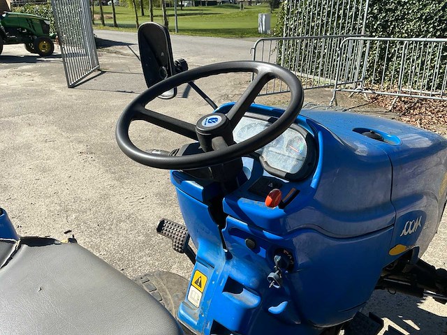 New holland boomer 2030 tractor - afbeelding 6 van  22