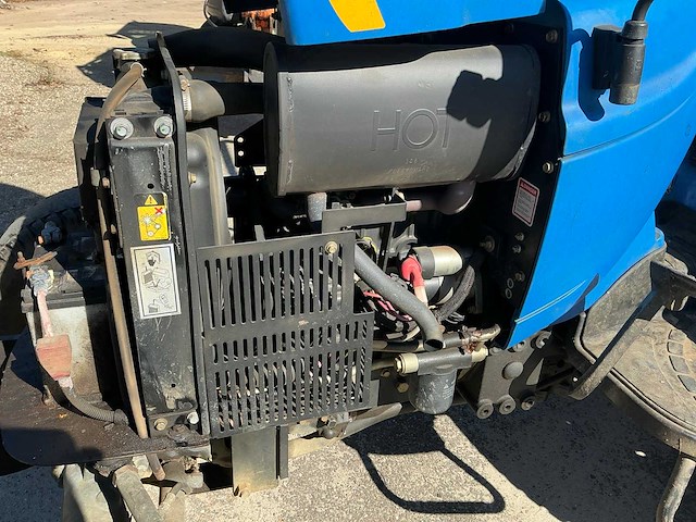 New holland boomer 2030 tractor - afbeelding 13 van  22