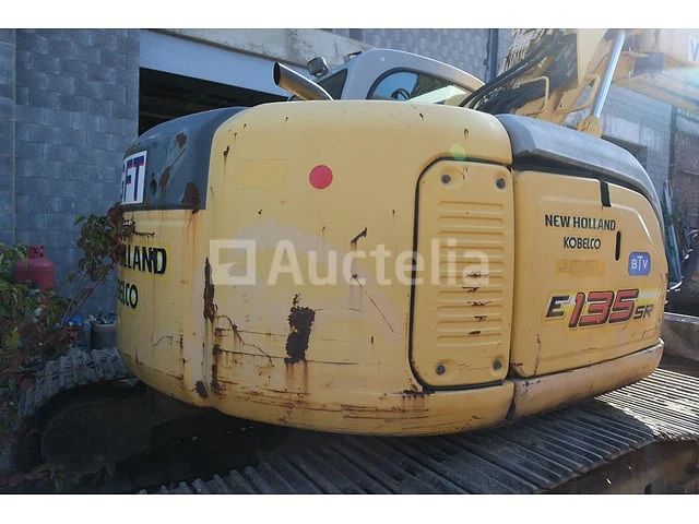 New holland e135sr rupsgraafmachine - afbeelding 9 van  38