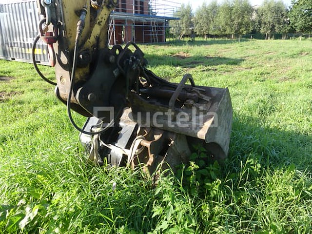 New holland e70 sr rupsgraafmachine - afbeelding 6 van  24