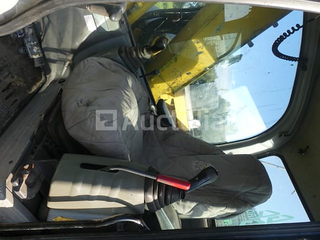 New holland e70 sr rupsgraafmachine - afbeelding 15 van  24