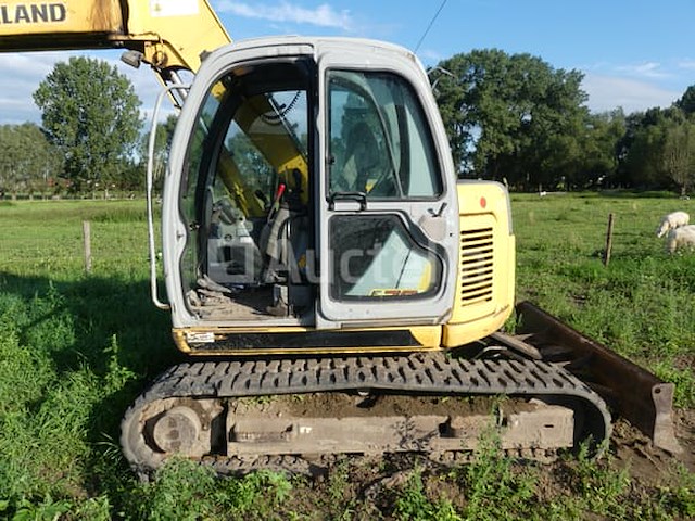 New holland e70 sr rupsgraafmachine - afbeelding 12 van  24