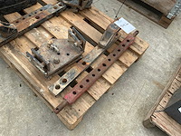 New holland gatenbalk + trekhaak - afbeelding 2 van  3