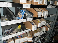 New holland grote partij diverse kleine originele onderdelen - afbeelding 5 van  10