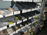 New holland grote partij diverse kleine originele onderdelen - afbeelding 7 van  10