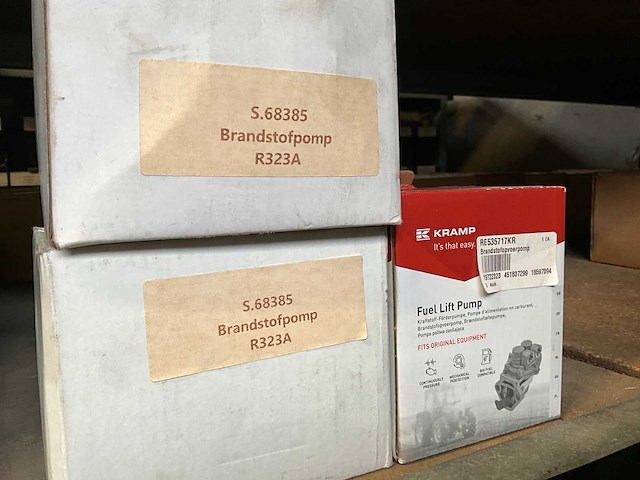 New holland grote partij diverse originele onderdelen - afbeelding 4 van  29