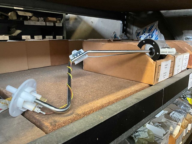 New holland grote partij diverse originele onderdelen - afbeelding 6 van  29