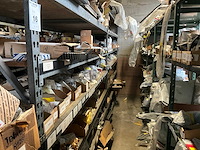 New holland grote partij diverse originele onderdelen