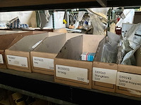 New holland grote partij diverse originele onderdelen - afbeelding 16 van  29