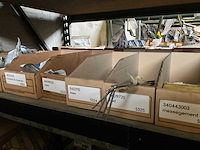 New holland grote partij diverse originele onderdelen - afbeelding 17 van  29