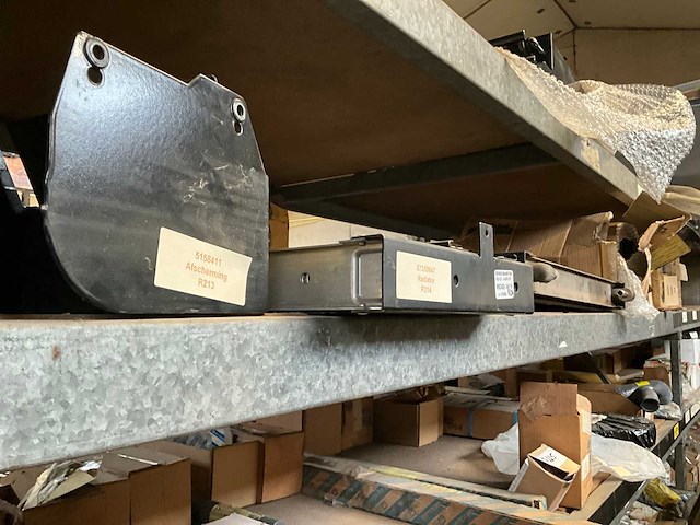 New holland grote partij diverse originele onderdelen - afbeelding 25 van  29