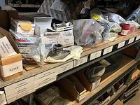 New holland grote partij diverse originele onderdelen - afbeelding 28 van  29