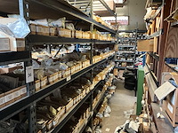 New holland grote partij originele bouten en moeren - afbeelding 1 van  7