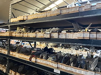 New holland grote partij originele bouten en moeren - afbeelding 6 van  7