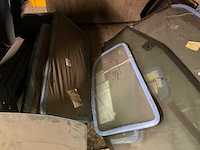 New holland grote partij originele cabine ruiten - afbeelding 4 van  4