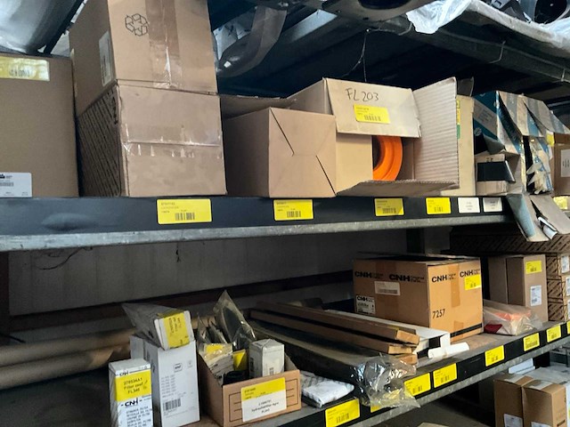 New holland grote partij originele filters - afbeelding 6 van  6