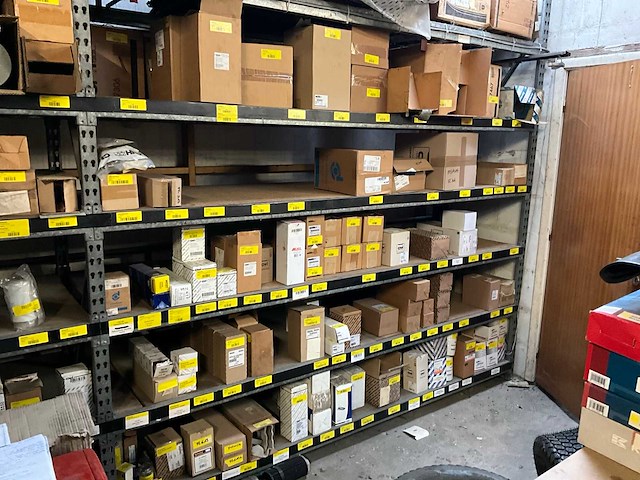 New holland grote partij originele filters - afbeelding 2 van  6