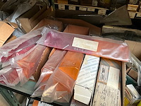 New holland grote partij originele verlichting - afbeelding 14 van  23