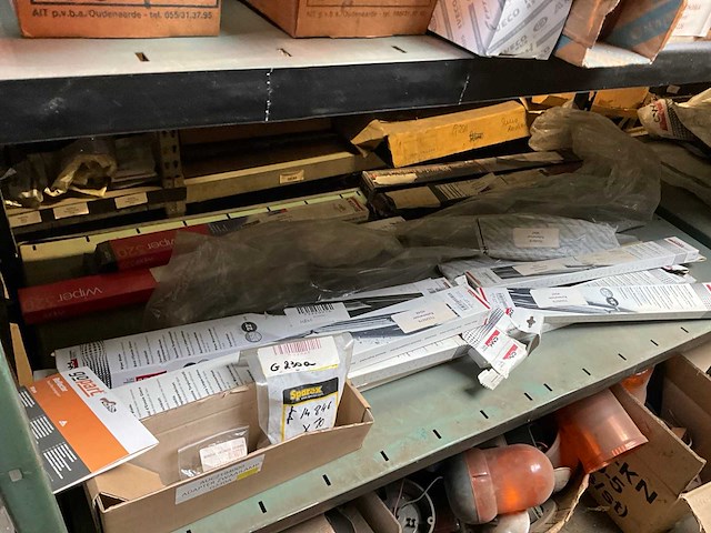 New holland grote partij originele verlichting - afbeelding 21 van  23