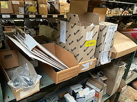 New holland grote partij originele verlichting - afbeelding 16 van  23