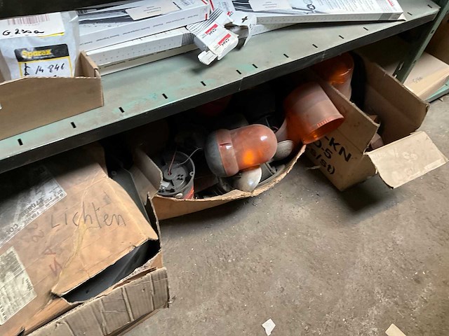 New holland grote partij originele verlichting - afbeelding 18 van  23