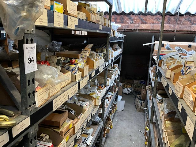 New holland grote partij rollagers en gewrichten - afbeelding 1 van  12