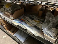 New holland grote partij versnellingsbak onderdelen + accumulatoren - afbeelding 9 van  11