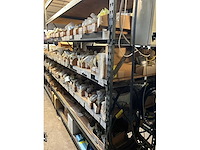 New holland grote partij versnellingsbak onderdelen + accumulatoren - afbeelding 3 van  11