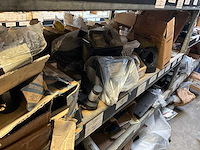 New holland grote partij wielnaven en flenzen+ gps schermen - afbeelding 6 van  11