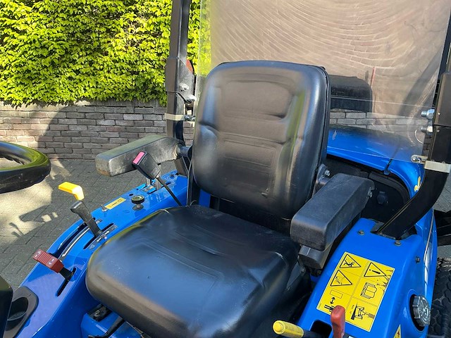 New holland mc35 4wd zitmaaier - afbeelding 2 van  20