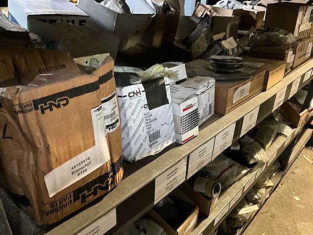 New holland partij startmotoren en waterpompen - afbeelding 5 van  19