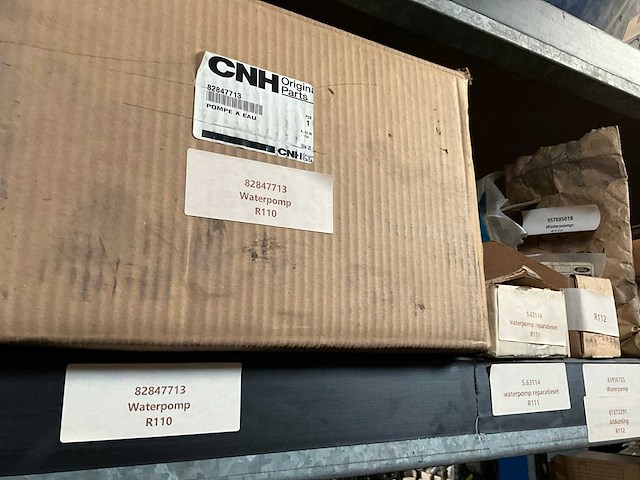New holland partij startmotoren en waterpompen - afbeelding 7 van  19