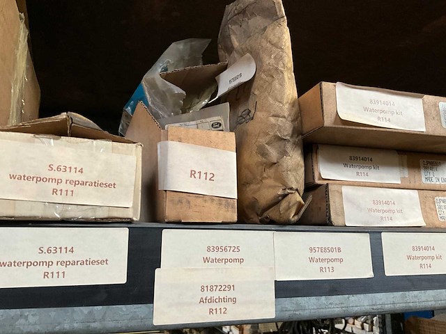 New holland partij startmotoren en waterpompen - afbeelding 8 van  19