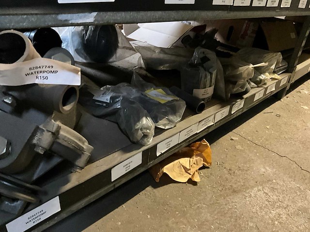 New holland partij startmotoren en waterpompen - afbeelding 11 van  19